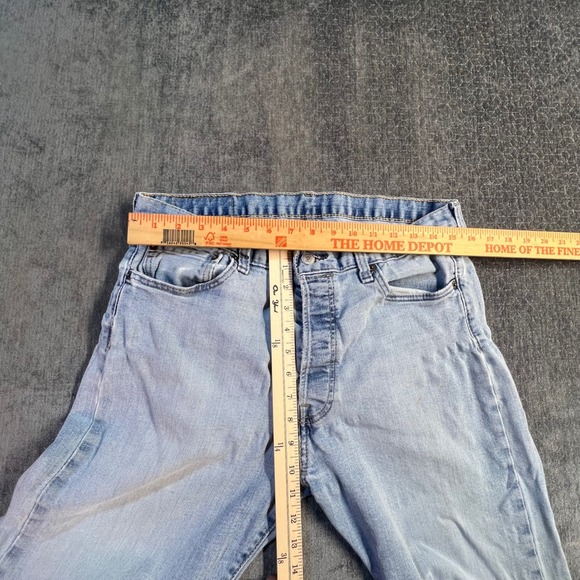 Levi's 501 Original Fit Light Wash Button Fly Jeans Men's 34x30 - Picture 11 of 11